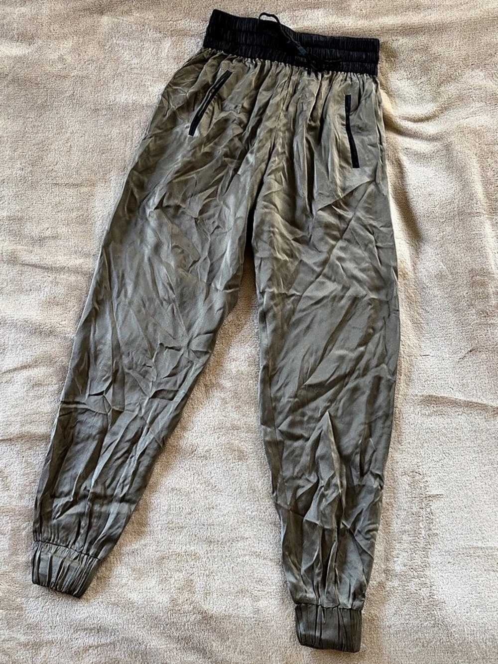 RUTI 100% silk Olive Jogger Pants